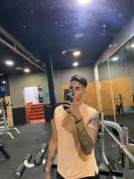 689773392: Chico busca chica en Madrid