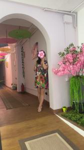 643587406: Chica busca chico en Madrid