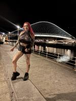 647074019: Chica busca chico en Murcia