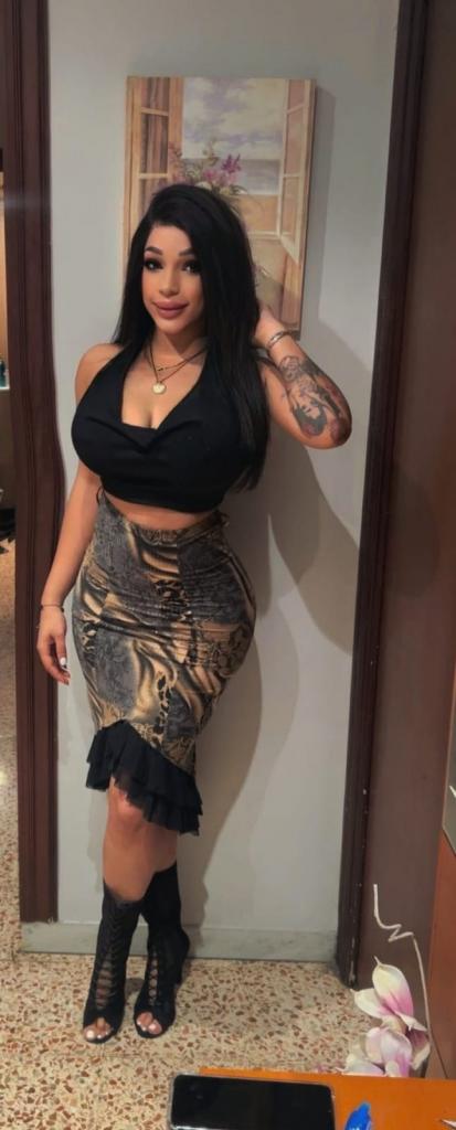 617939754: Chica busca chico en Barcelona