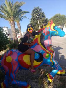 665901426: Chica busca chico en Sevilla