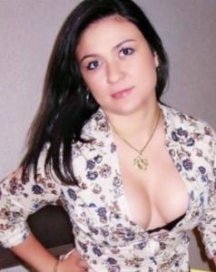 635778186: Chica busca chico en Segovia