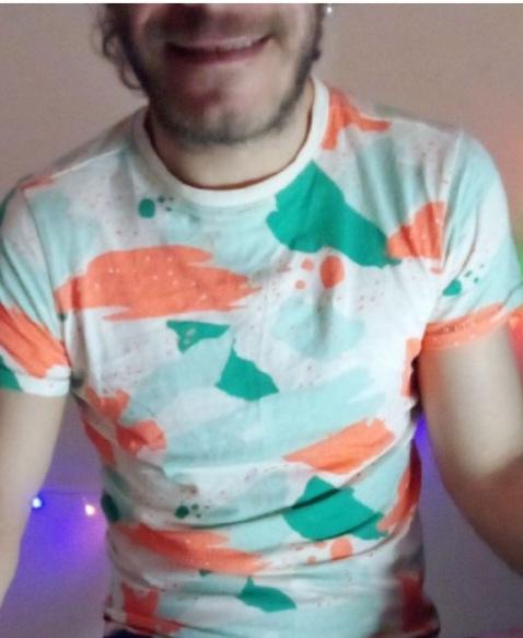 613989384: Chico busca chica en La Coruña