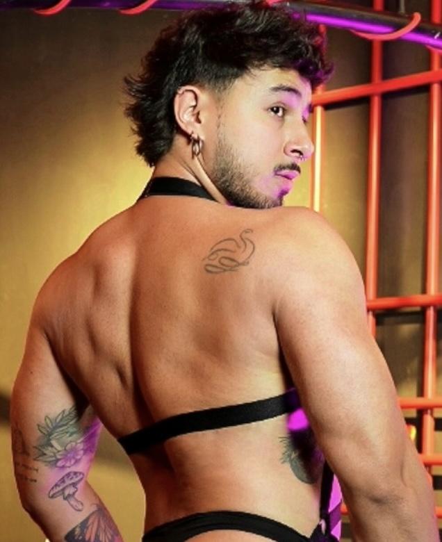 672044911: Chico busca chica en Ceuta