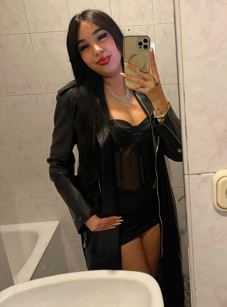 631024525: Chica busca chico en Guipúzcoa