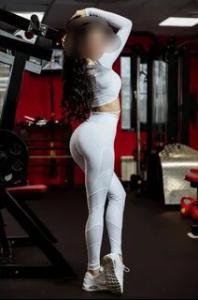 611235443: Chica busca chico en Madrid