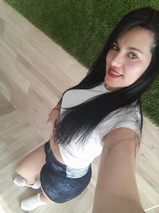 665194243: Chica busca chico en Mallorca