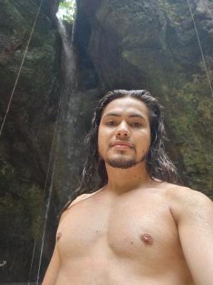 695946614: Chico busca chica en Málaga