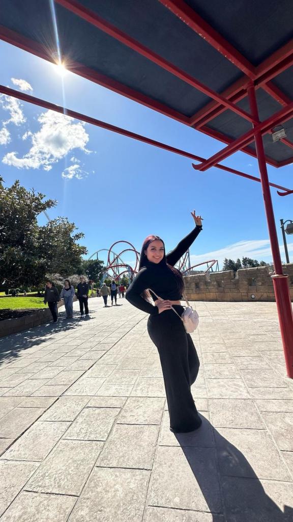 671483286: Chica busca chico en Barcelona