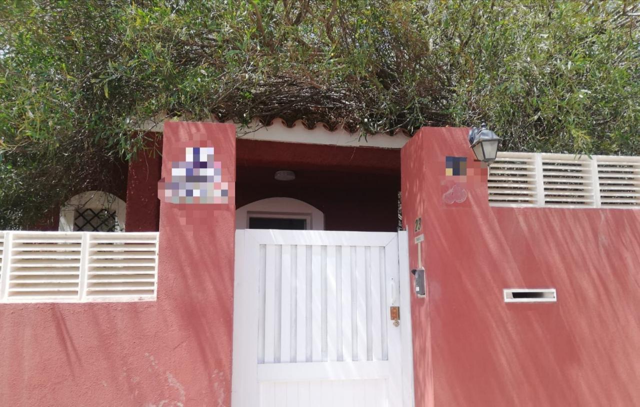 Chica busca chico en Almería: 