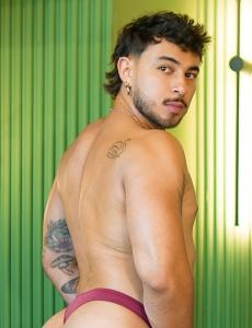 672044911: Chico busca chica en Ceuta