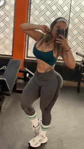 673347244: Chica busca chico en Cantabria