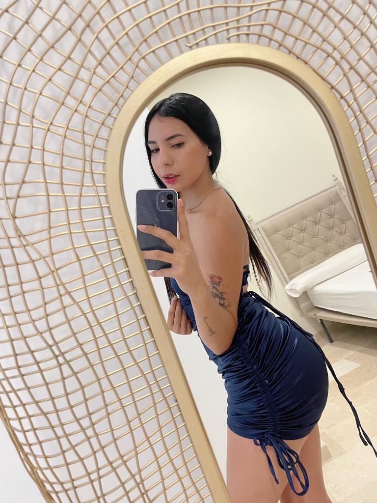 Chica busca chico en Cádiz: 