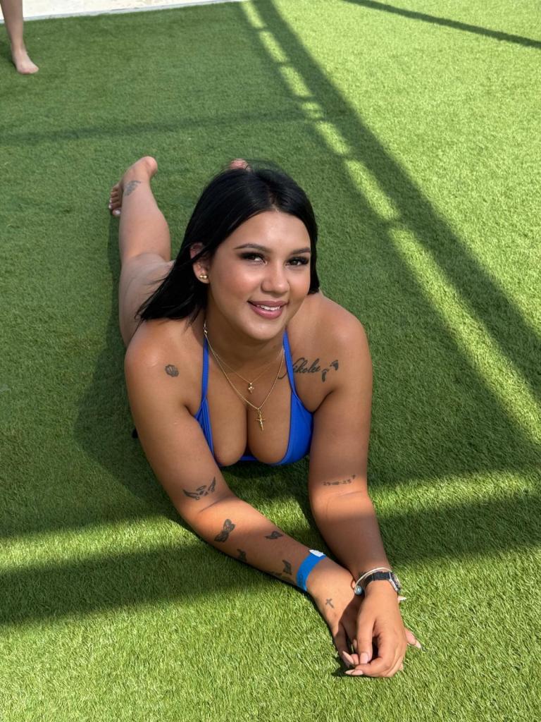 Chica busca chico en Valencia: Chica busca chico