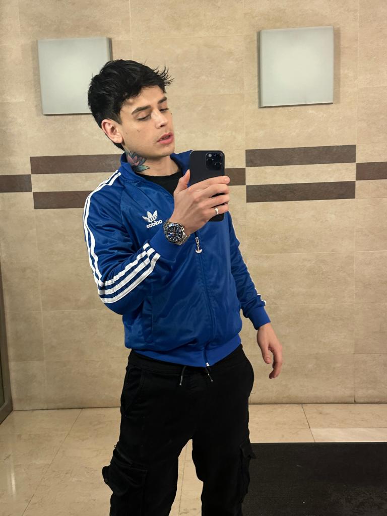 666432654: Chico busca chica en Zaragoza