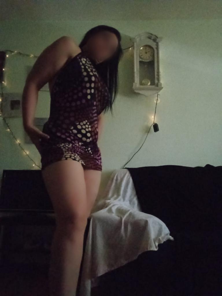 657834482: Chica busca chico en Asturias