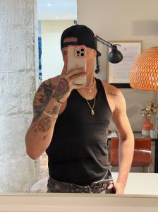 614772935: Chico busca chica en Sevilla