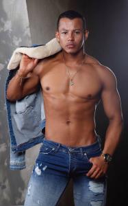 Chico busca chica en Gerona: 