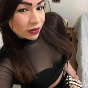 641017705: Transexual en León