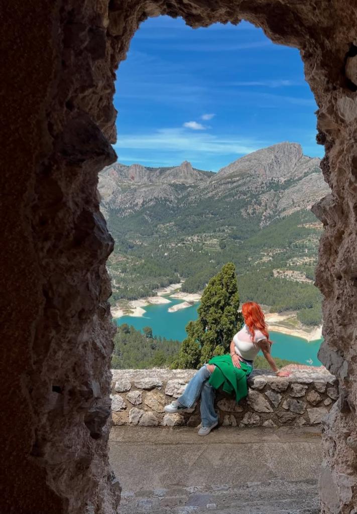 634097970: Chica busca chico en Sevilla