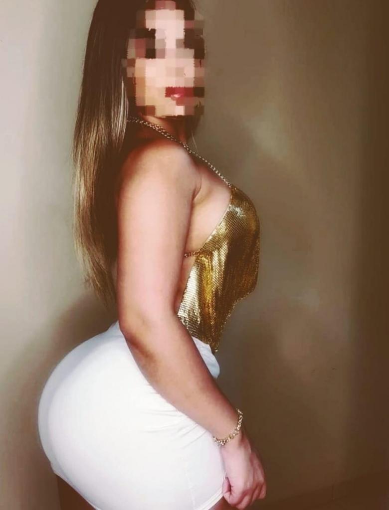 Chica busca chico en Cádiz: 