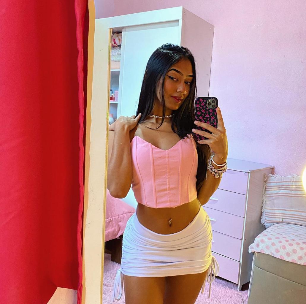 672599361: Chica busca chico en Alicante