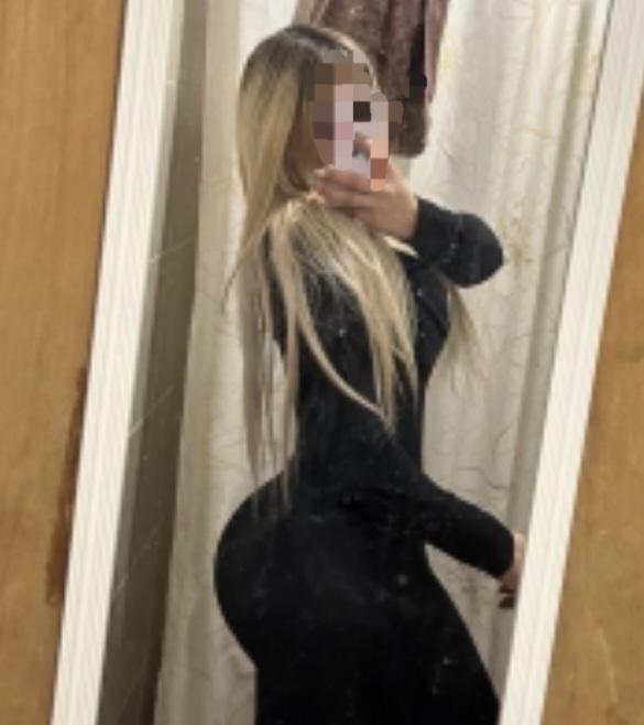 624418227: Chica busca chico en Barcelona