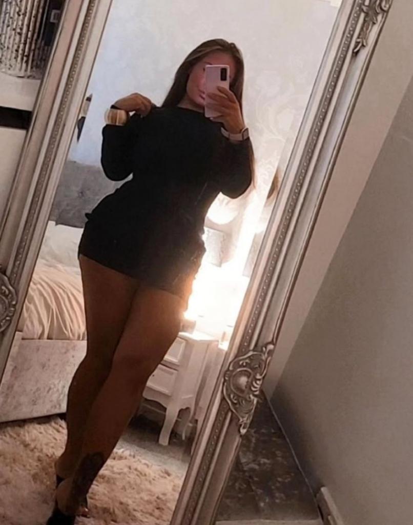 722422574: Chica busca chico en León