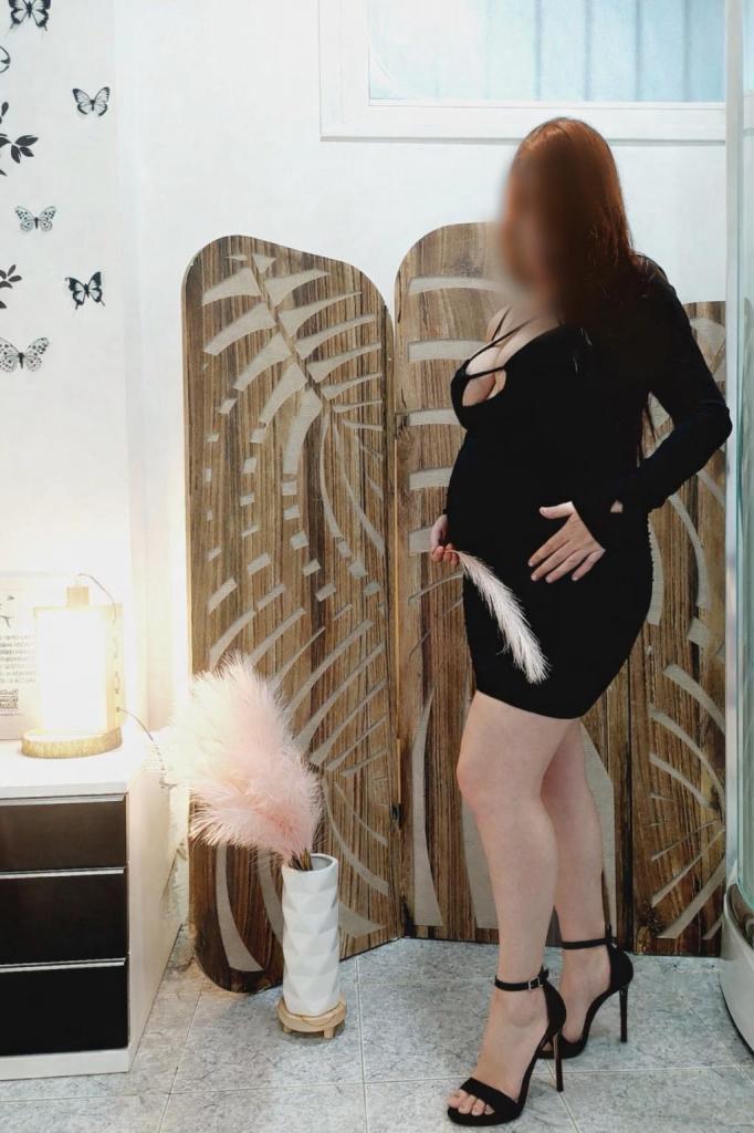 642692432: Chica busca chico en Sevilla