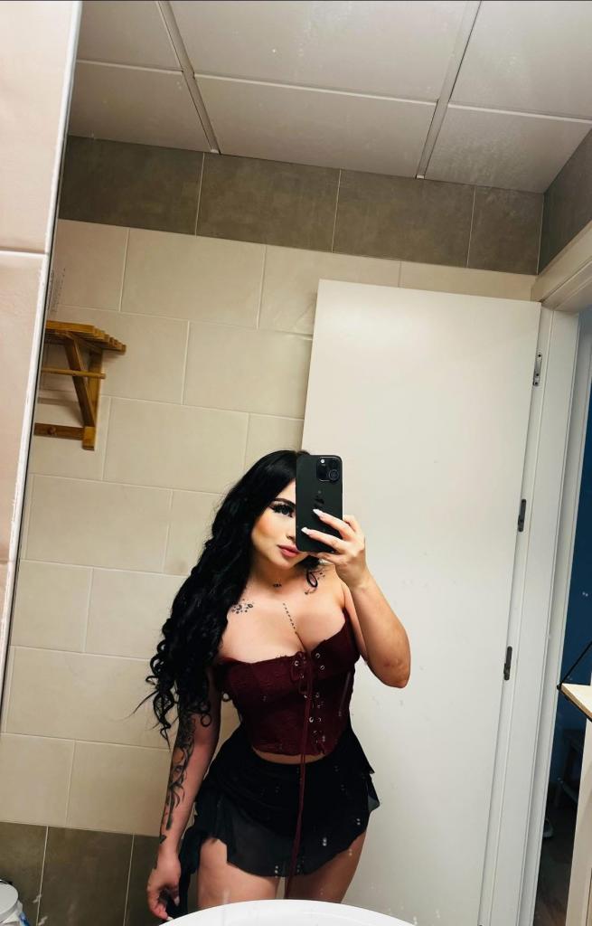 Chica busca chico en Pontevedra: Chica busca chico