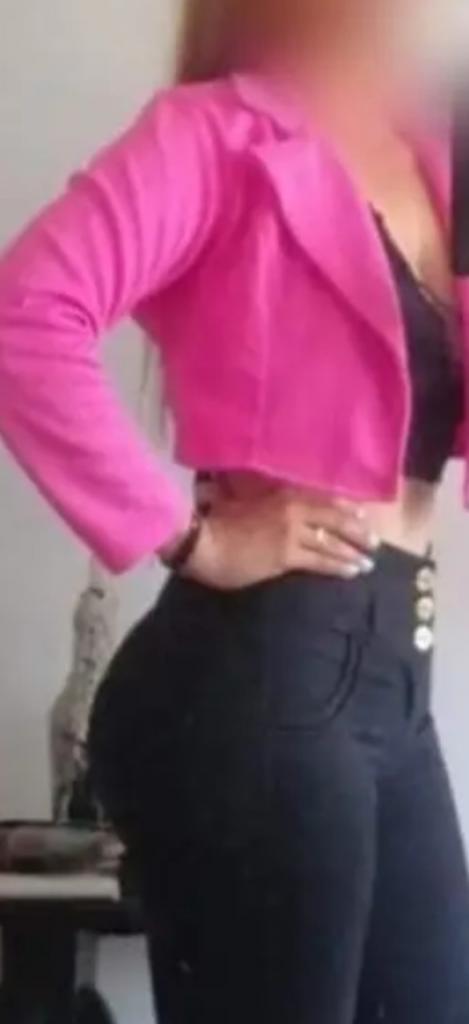 Chica busca chico en Almería: 