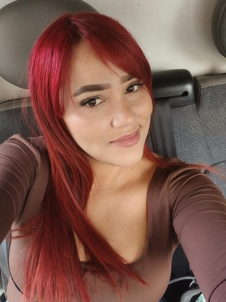 612259980: Chica busca chico en Sevilla