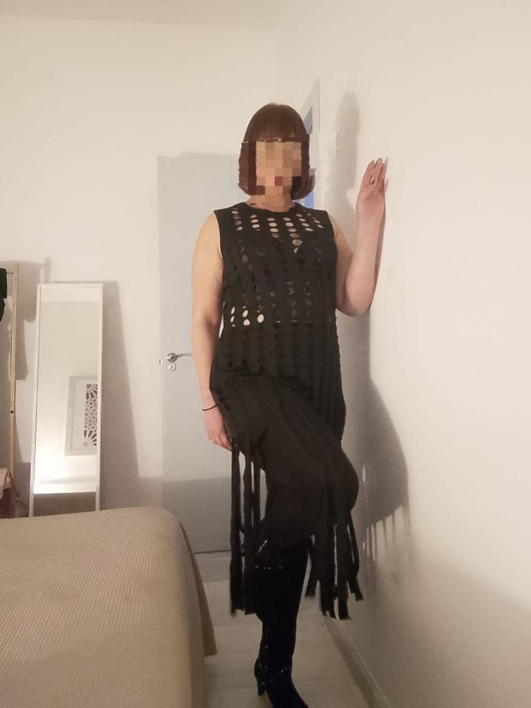 614839430: Chica busca chico en Granada