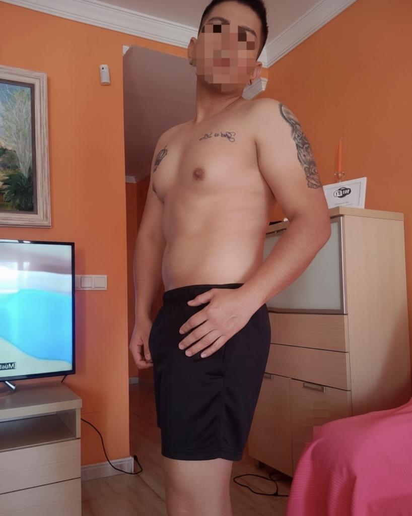 677433729: Chico busca chica en Pontevedra