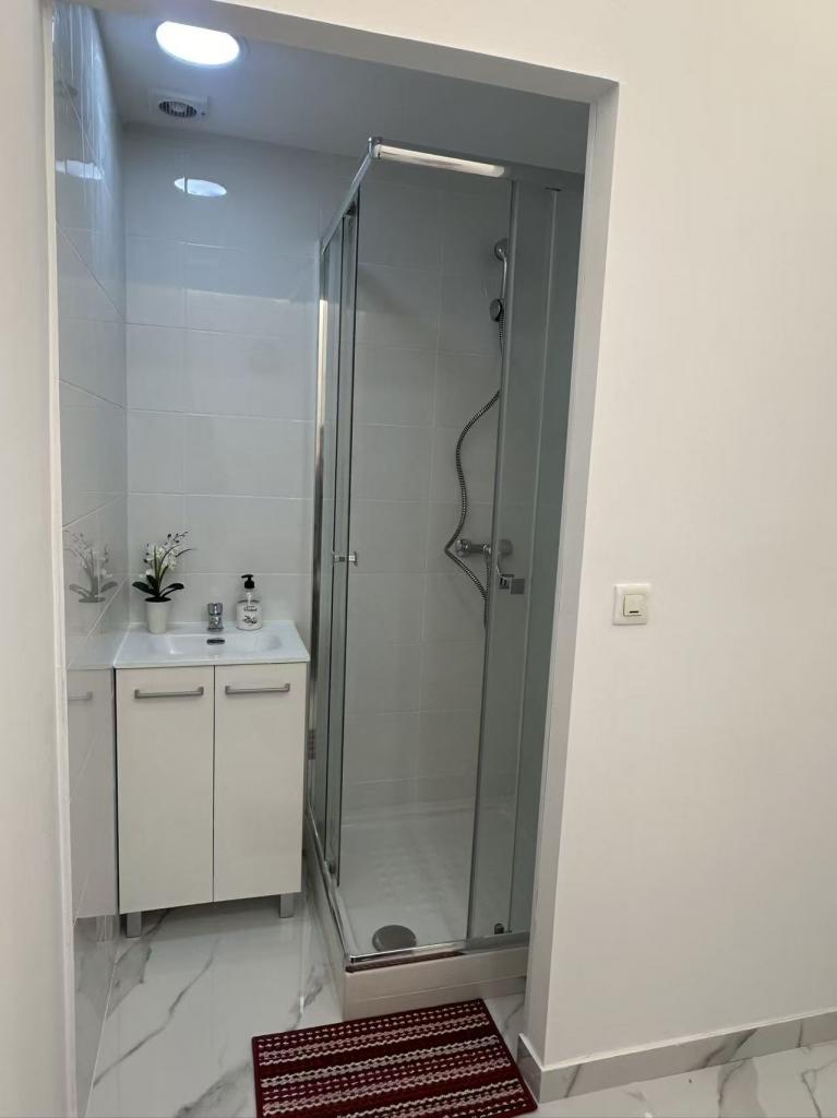 612299666: Chica busca chico en Madrid