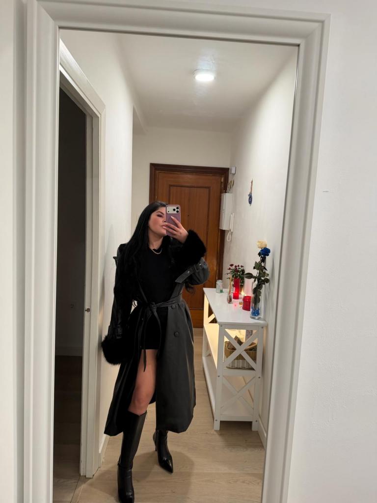 611222681: Chica busca chico en Almería