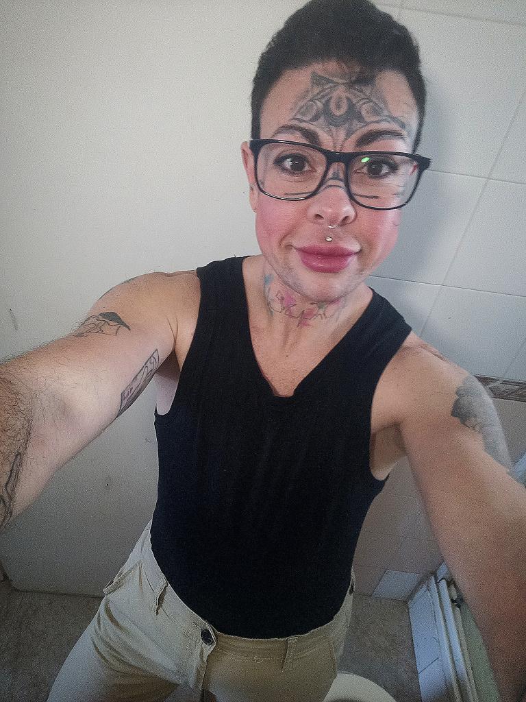 Chica busca chico en Sevilla: 