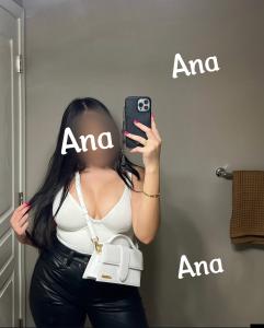 613808769: Chica busca chico en Sevilla