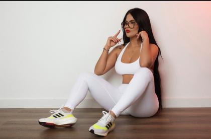 602709697: Chica busca chico en Barcelona