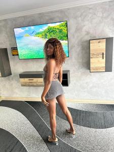 664238681: Chica busca chico en Málaga