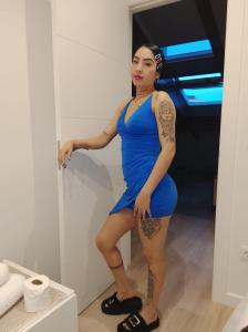 663156807: Chica busca chico en La Coruña