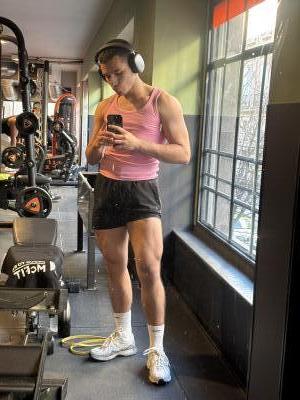 670869173: Chico busca chica en Madrid