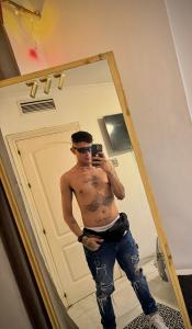 617658902: Chico busca chica en Sevilla