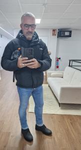 614164070: Chico busca chica en Granada