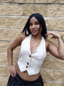 664874220: Chica busca chico en Madrid