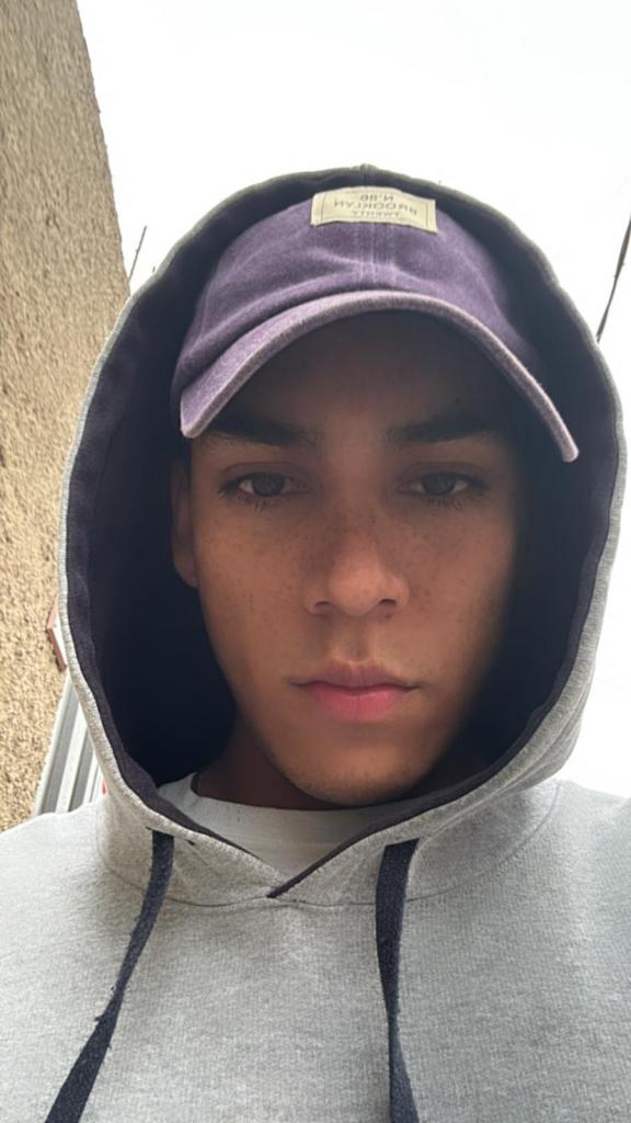 603948739: Chico busca chica en Badajoz