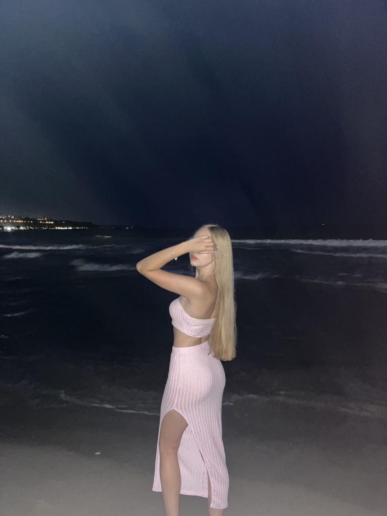 614975436: Chica busca chico en Salamanca