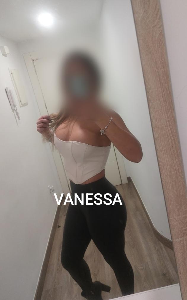 677097116: Chica busca chico en Almería
