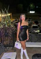 660790186: Chica busca chico en Sevilla