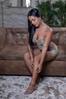 613803886: Chica busca chico en Barcelona